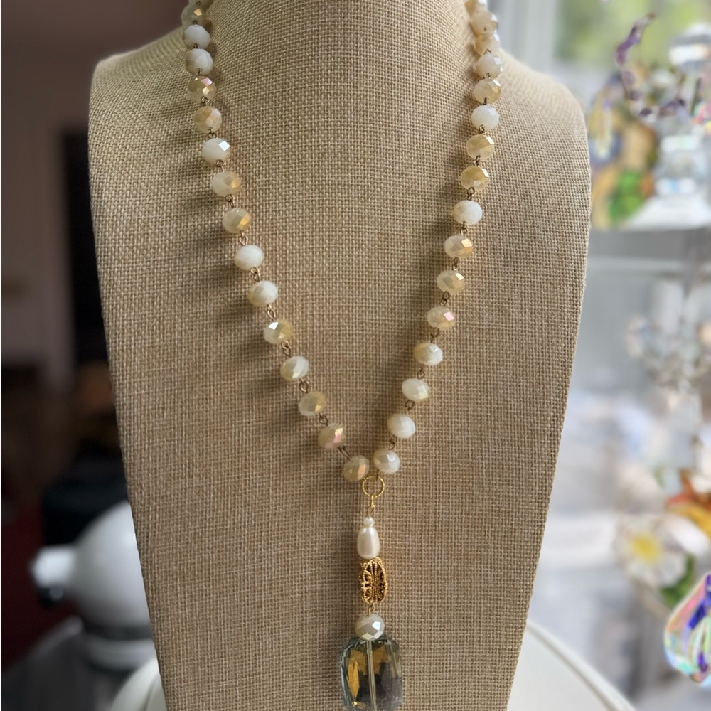 Elegant Gold and White Beaded Necklace